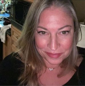 Meet your Posher, Paula